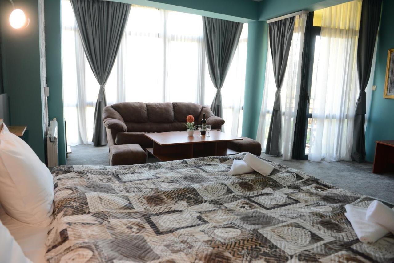 Family Hotel Gotse Delchev Extérieur photo